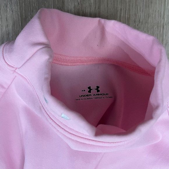 Under Armour Women's Pink Comfortable and Stylish Top Size - Extra Small - Picture 8 of 8